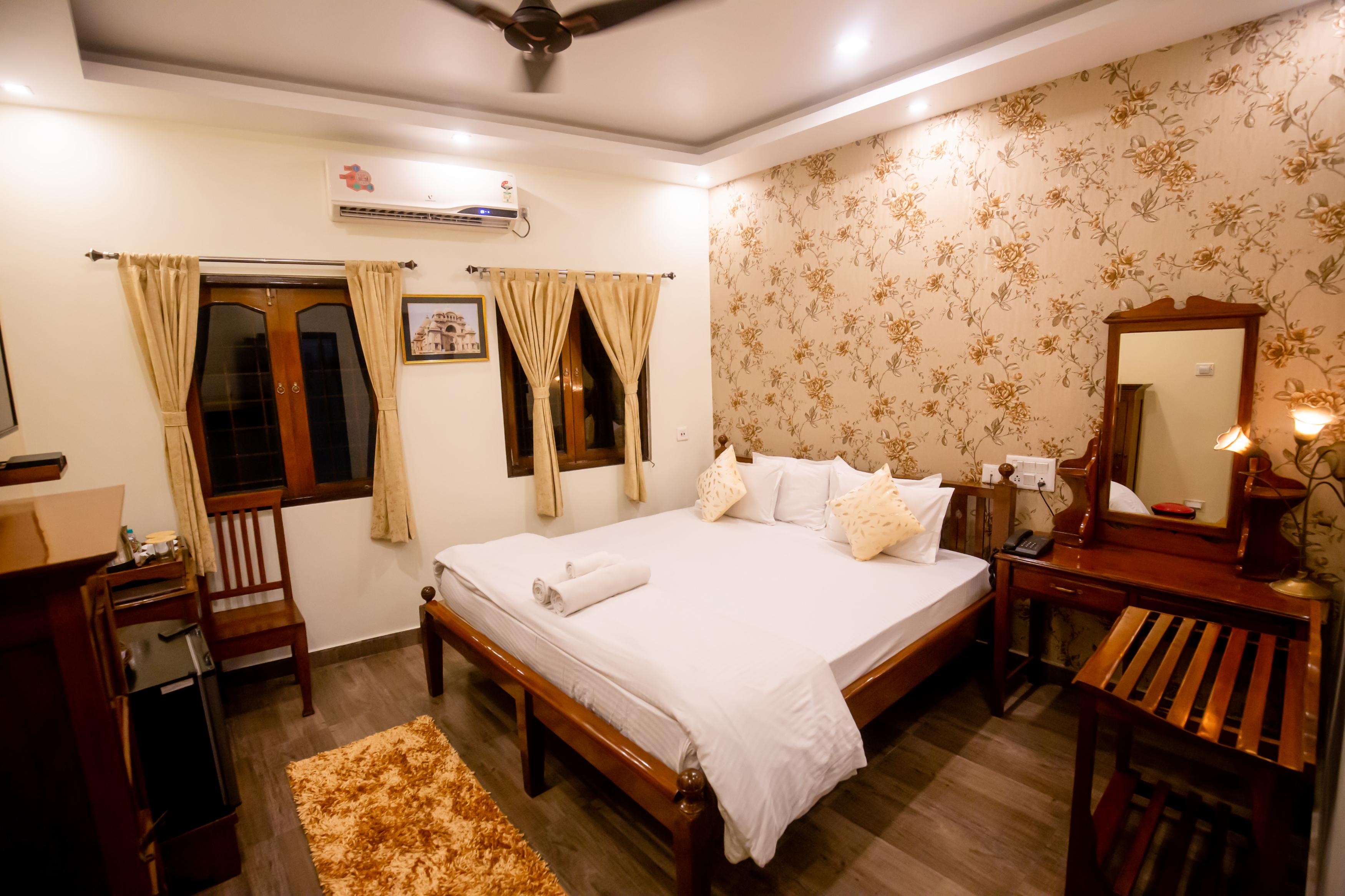 Hotel Cecil Room Type - Deluxe Double Room AC