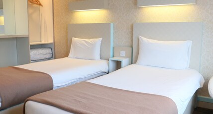 Citrus Hotel Cheltenham by Compass Hospitality Room Type - Standard Twin Room
