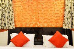 Hotel Green Land