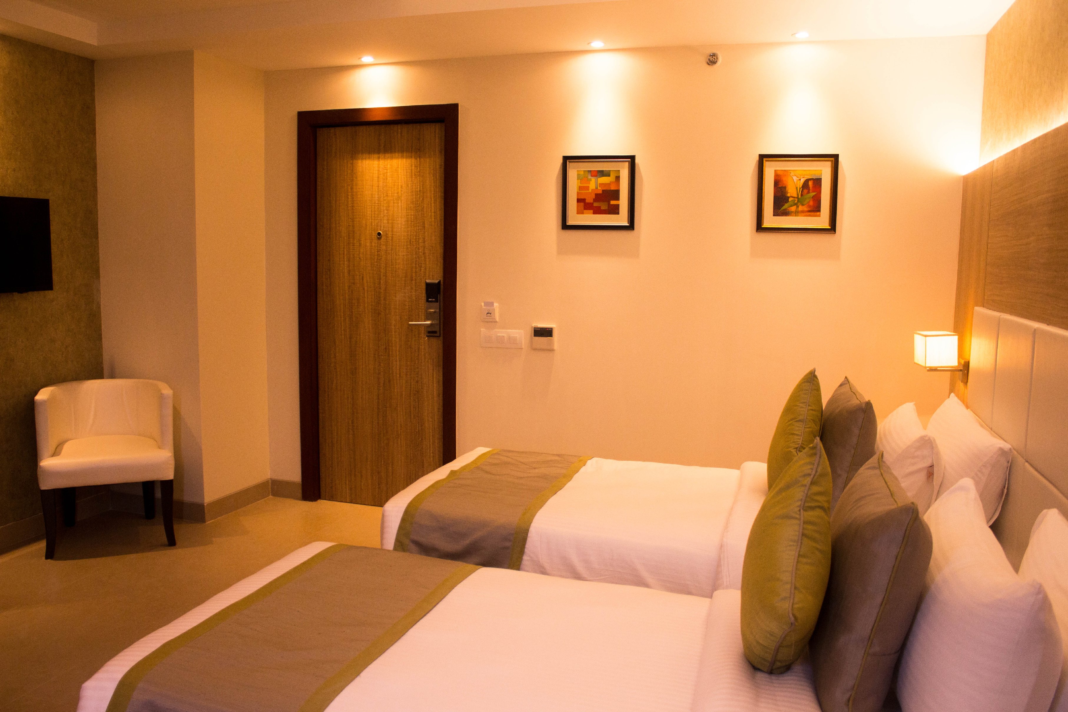 THE MAUREEN KOLKATA Room Type - CLUB ROOM