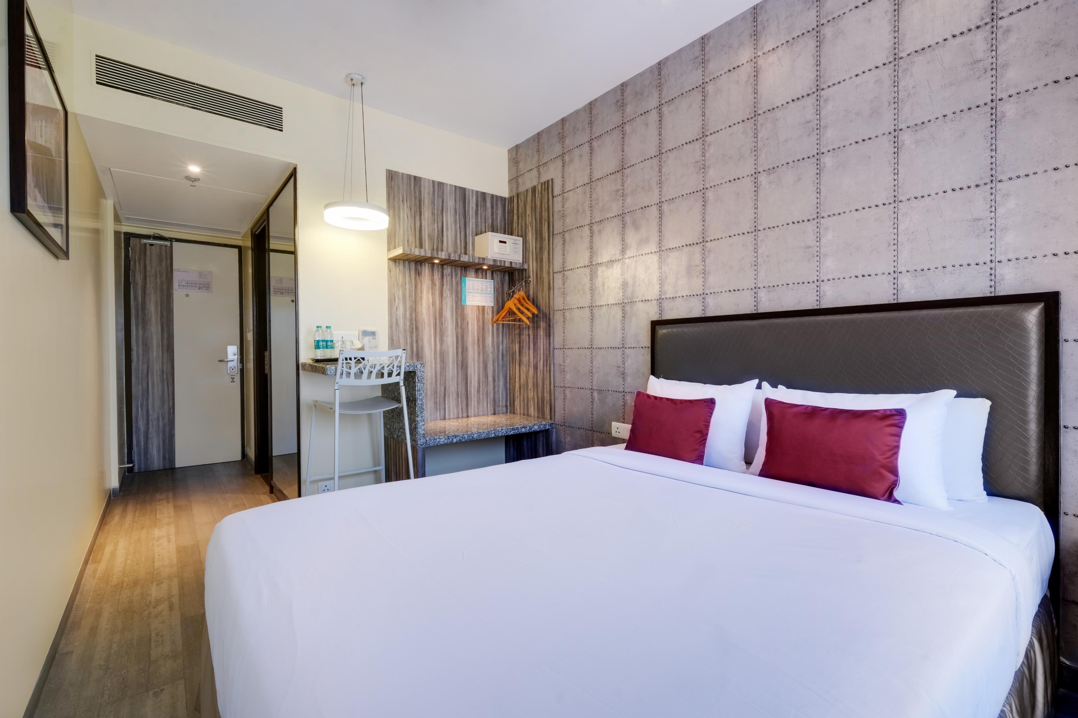 7 Apple Hotel, Vadodara - Tap to explore photos