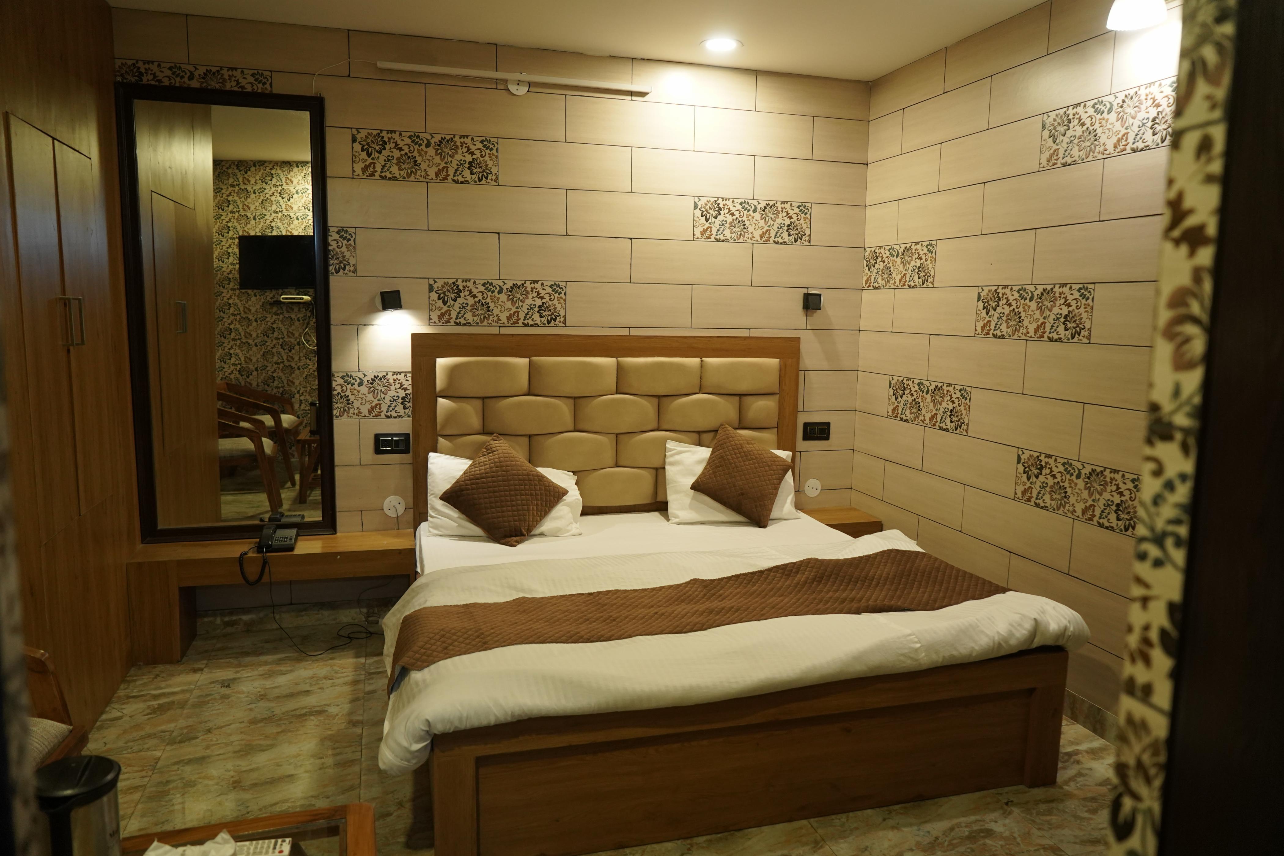 Hotel Shyam Residency - Tap to explore photos