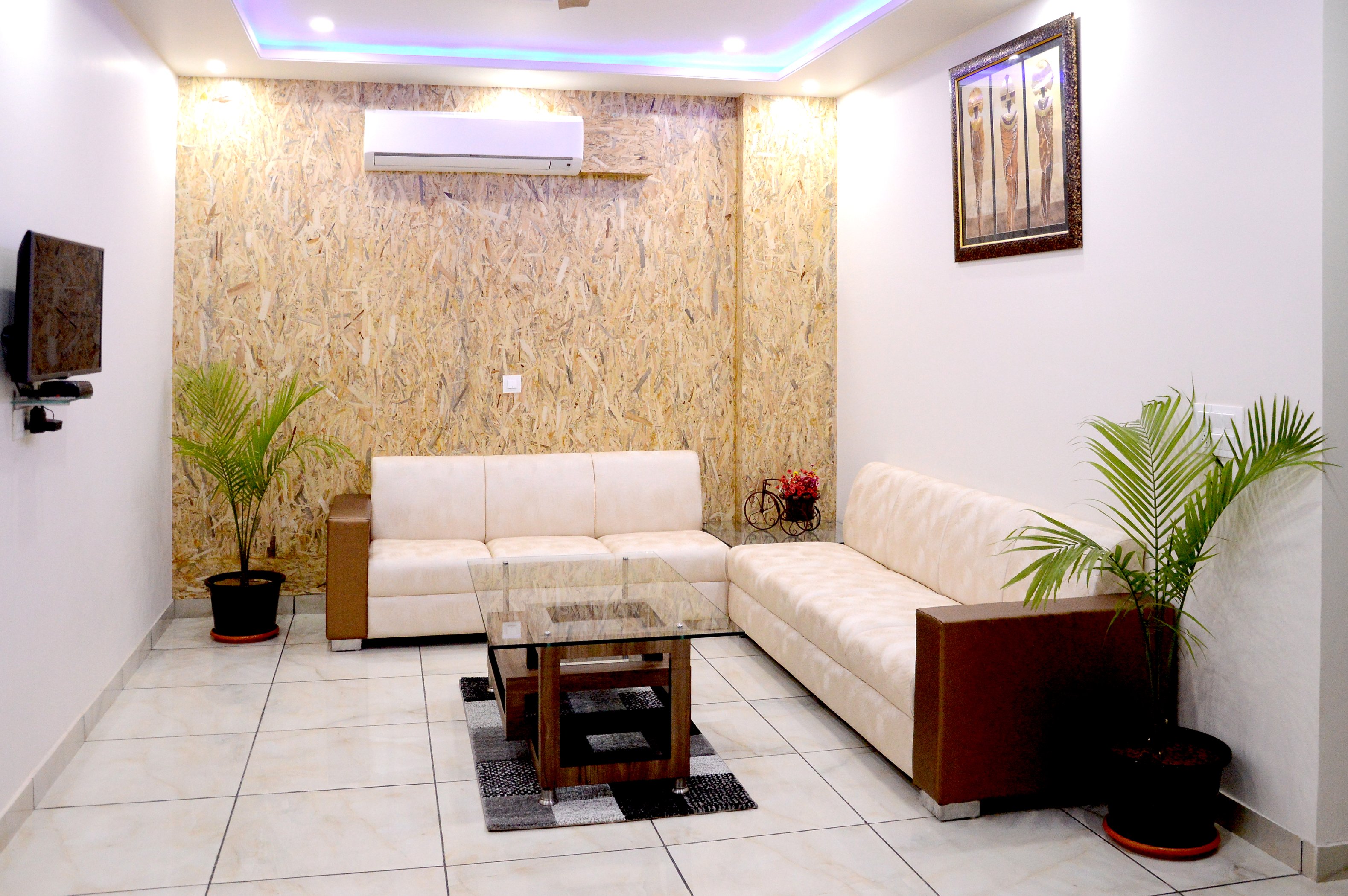 HOTEL JENUS - Tap to explore photos