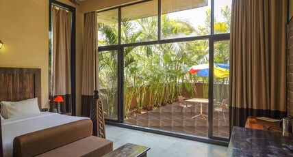 Triose Boutique Hotel Room Type - King Room with Private Sit Out Breakfast 8am to 10am and Evening Tea 4pm to 5pm