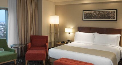 Holiday Inn Chennai OMR IT Expressway Room Type - King Bed Suite Non Smoking