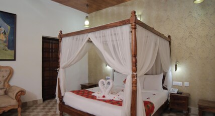 Sadda Pind Room Type - Maharaja Suite With King Bed | Free Village Walk Experience Sadda Pind Room Type - Maharaja Suite With King Bed | Free Village Walk Experience
