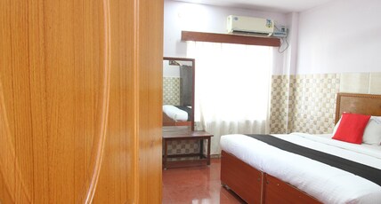 HOTEL WILSON Room Type - Deluxe Room AC