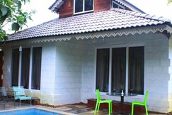 Stonarc Resort
