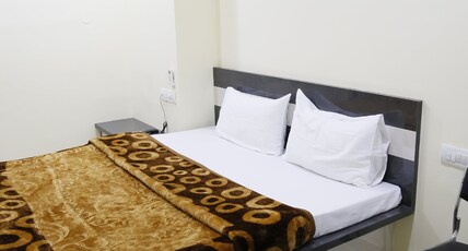 Hotel Ambika Palace Room Type - Double Deluxe NON AC