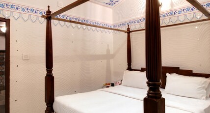 YASHVEER RESORT Room Type - AC Cottage