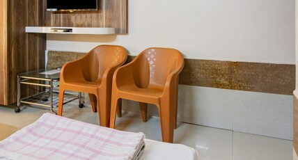 Hotel Rajdhani Room Type - Non AC Room