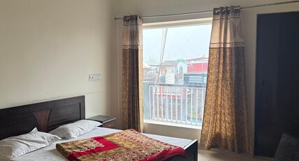 HOTEL VISHWANATH Room Type - Deluxe Room