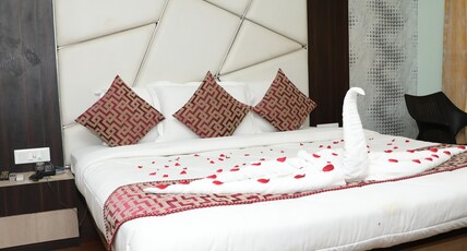 Hotel Nandan international Room Type - PREMIUM