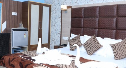 Hotel Nandan international Room Type - LUXURY ROOM