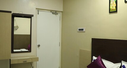 Hotel Pandiyar Residency  Room Type - Double Non AC