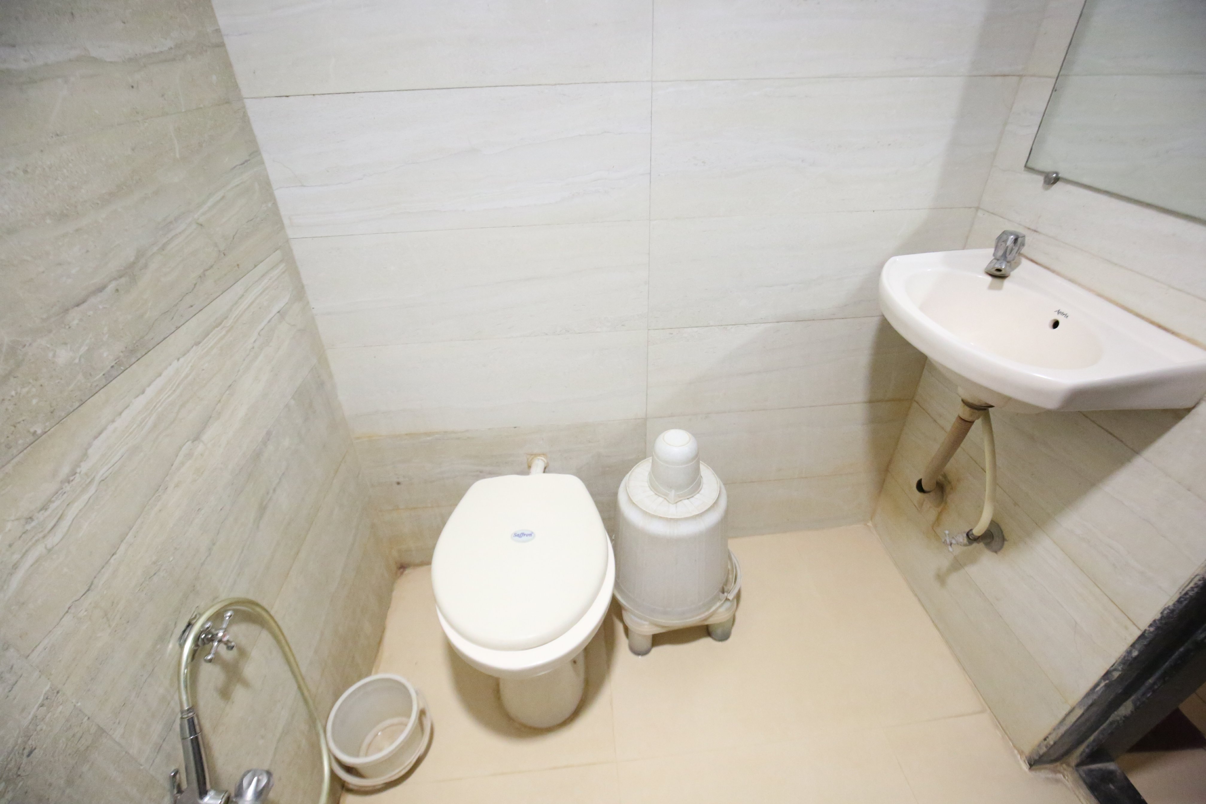 Hotel J B Room Type - Deluxe  AC Room