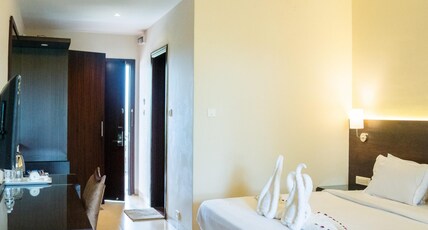 Greenleaf The Resort & Spa, Ganpatipule Room Type - Deluxe Room With Balcony