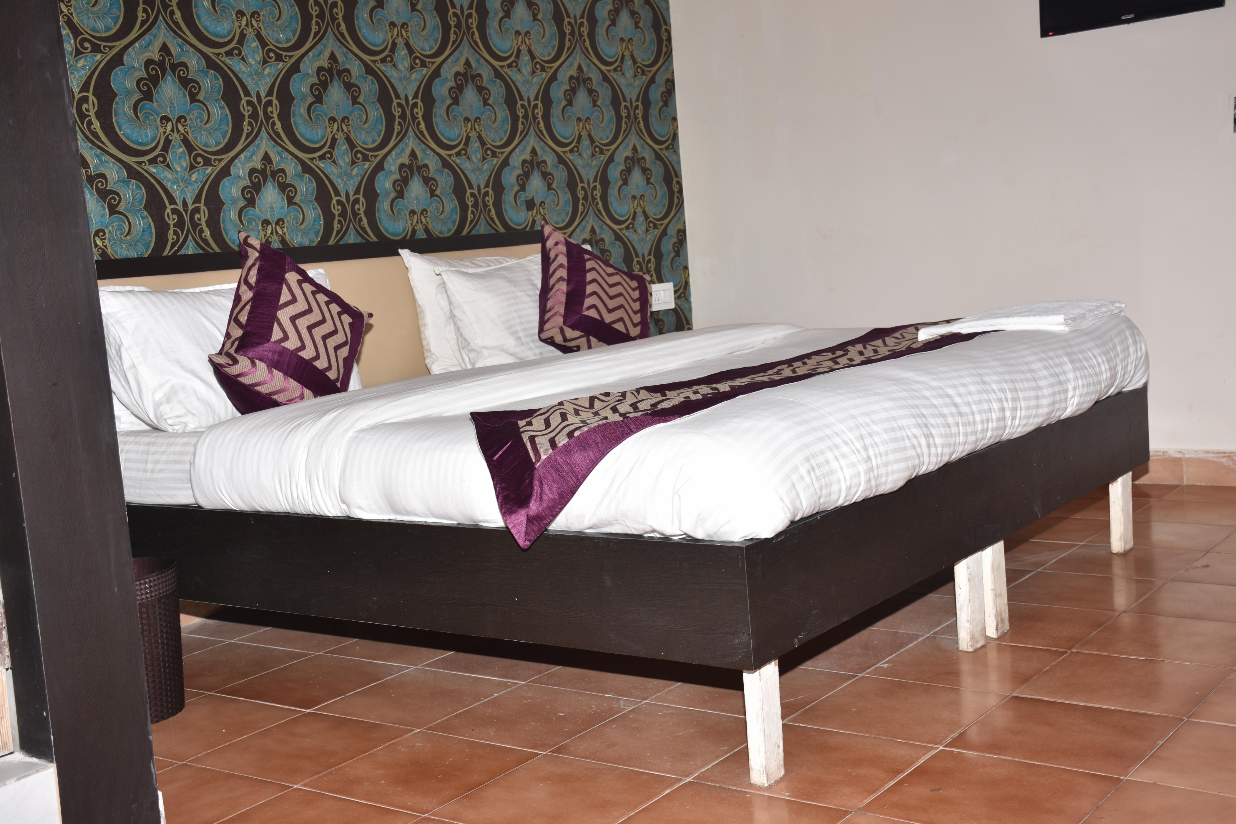 Hotel Gupta and Sip n Dip Bar Room Type - Executive Room