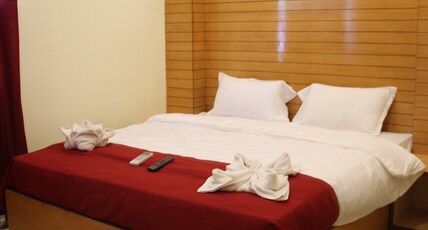 HOTEL ROYAL PALACE Room Type - Standard room AC