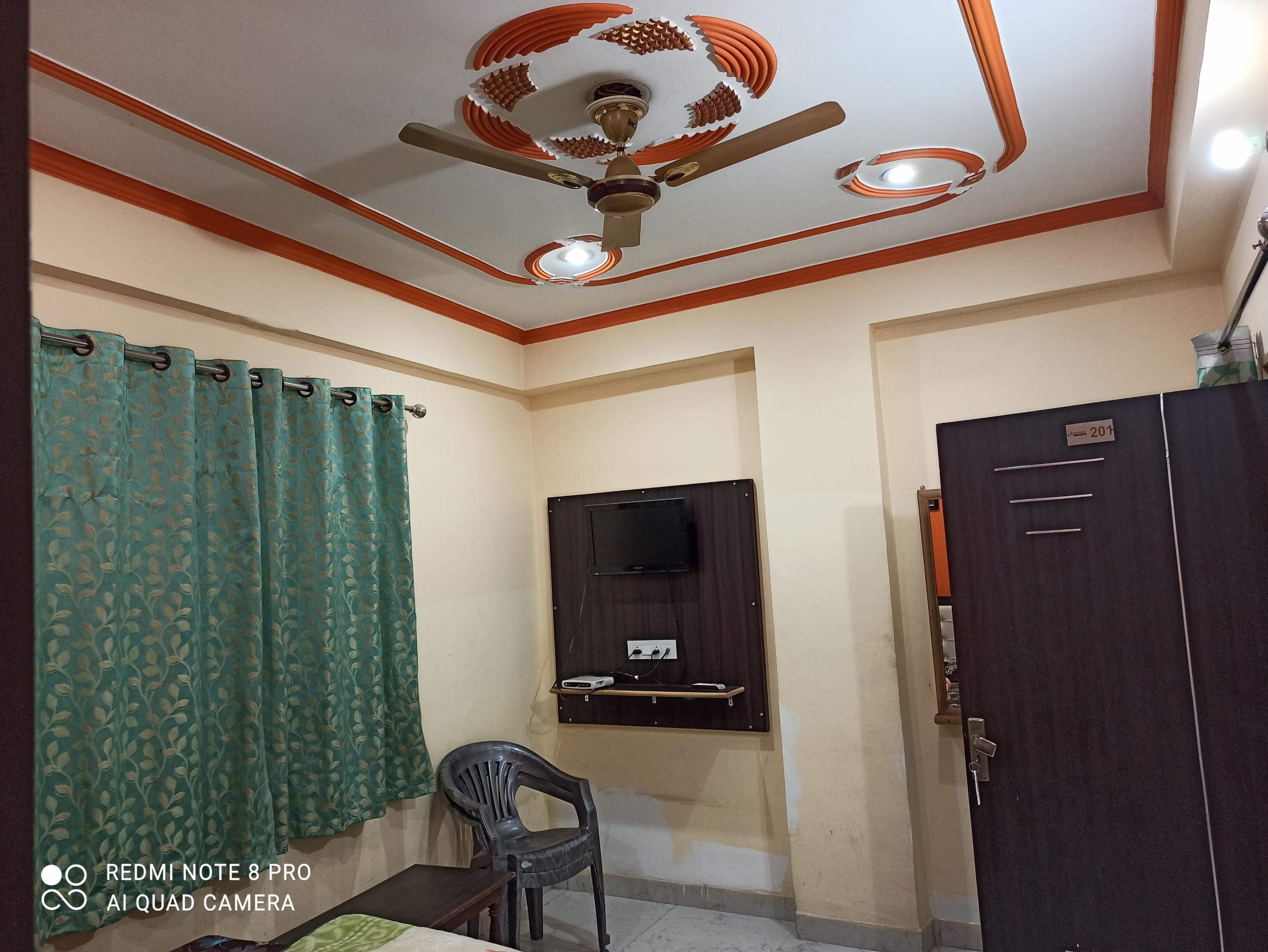 Brij vaibhav guest house - Tap to explore photos