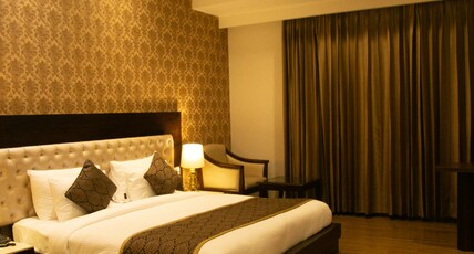 Hotel Imperia Suites Room Type - EXECUTIVE ROOM WITH WORK DESK