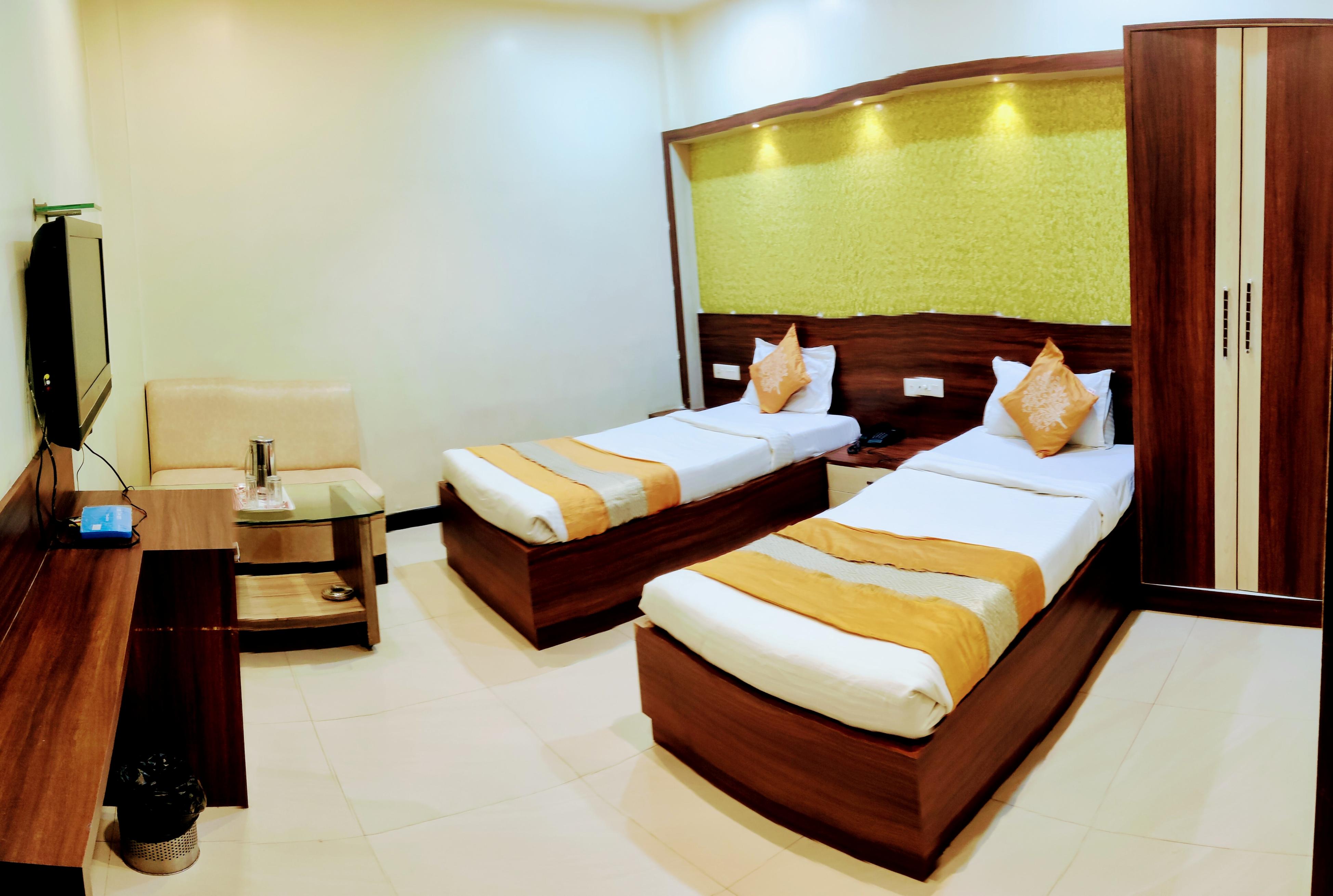 Hotel Shanti Home Room Type - Twin Bed Deluxe AC