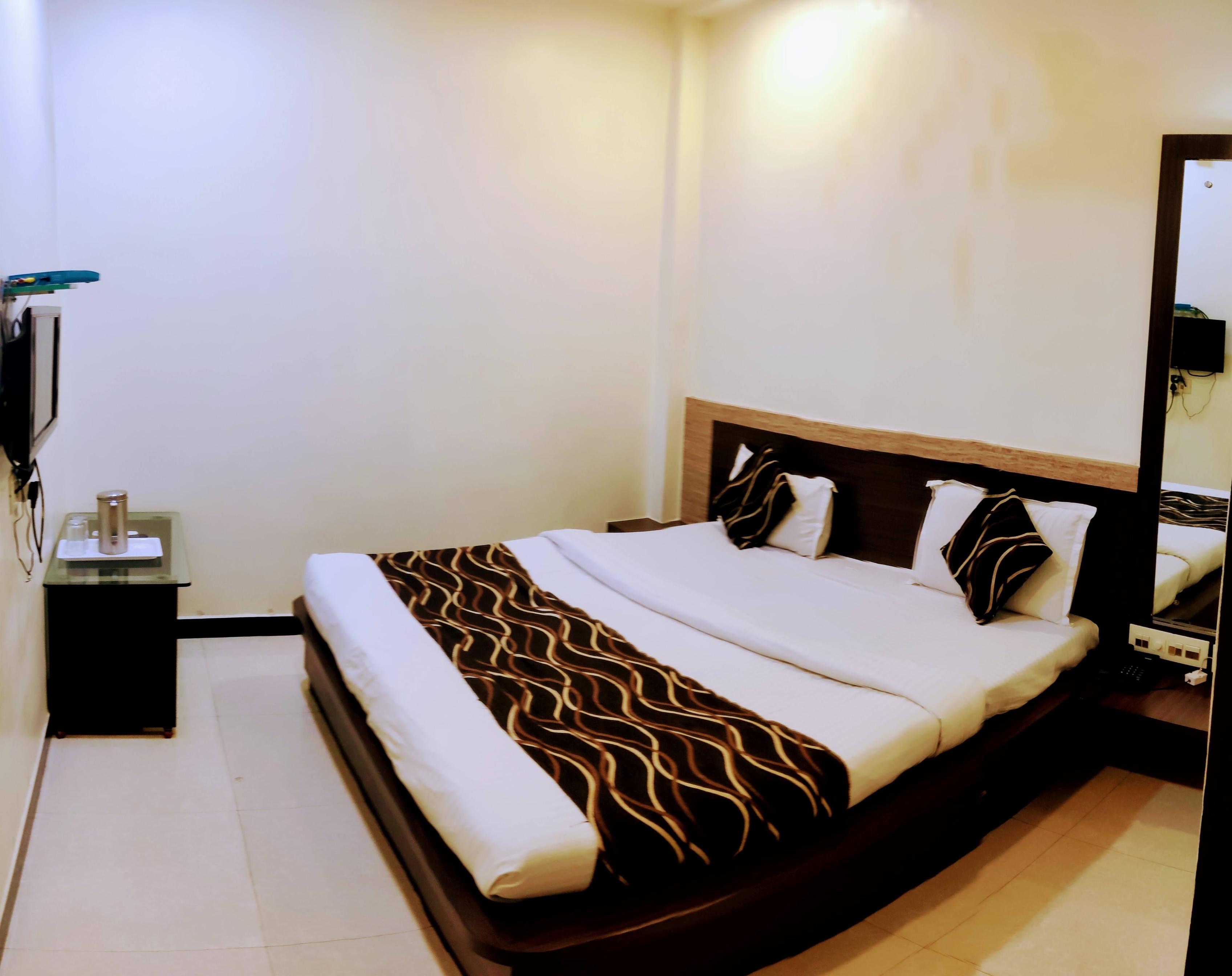 Hotel Shanti Home - Tap to explore photos