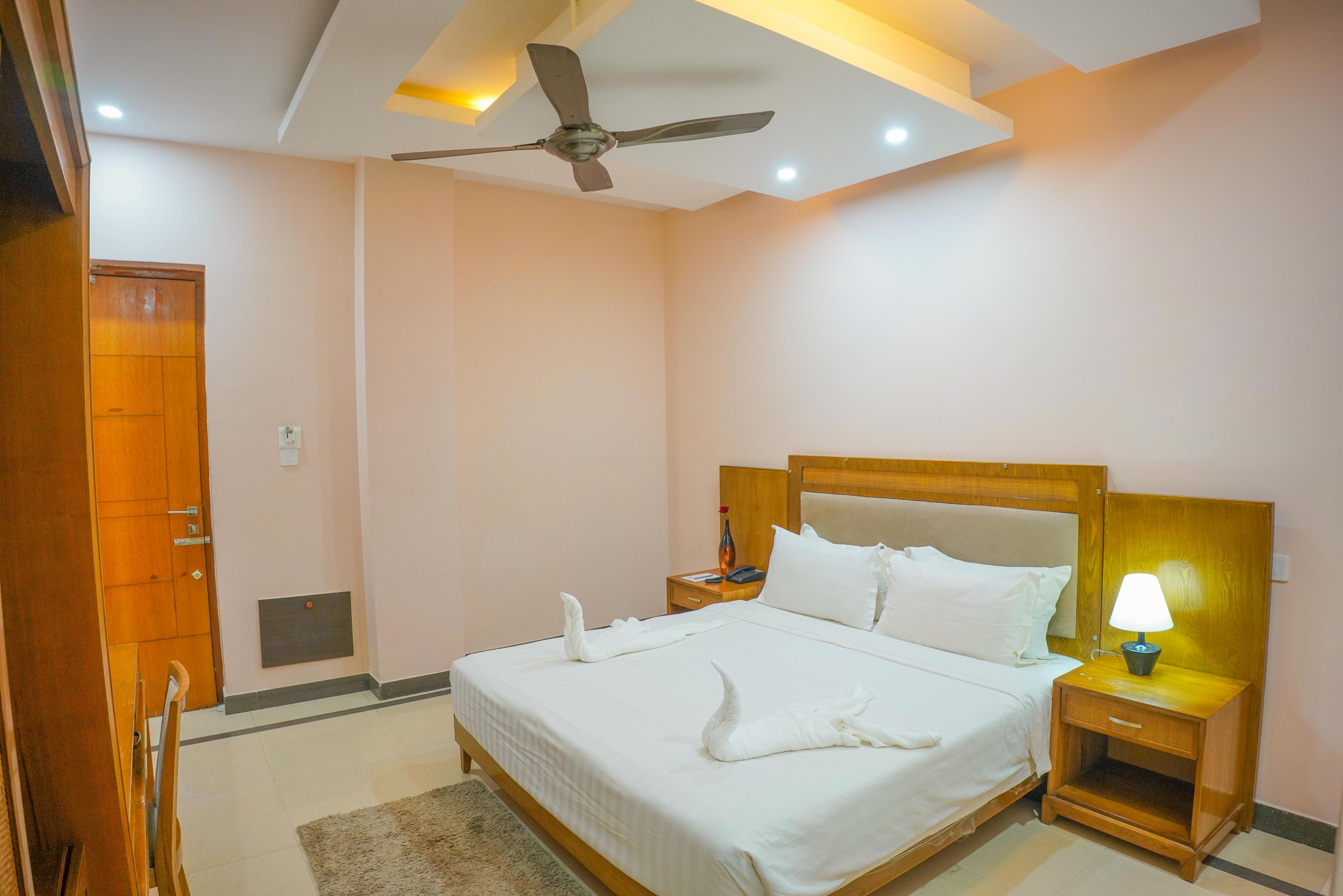 Vijayanagar Kings Court Room Type - Deluxe AC Room
