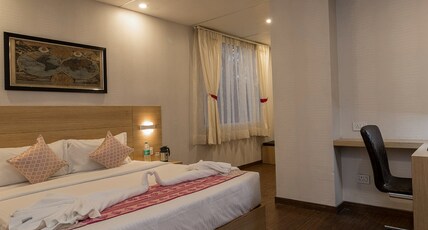 The Solitaire Express Room Type - Executive Room with Working Desk