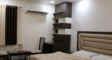 Hotel Lokpriya Inn Room Type - Deluxe AC Hotel Lokpriya Inn Room Type - Deluxe AC