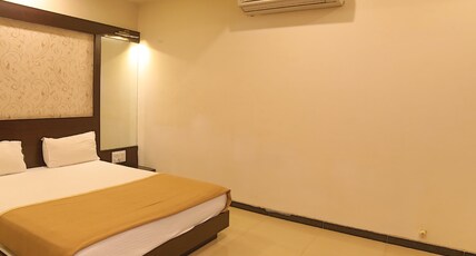 HOTEL SHRINATH Room Type - Deluxe Ac Room