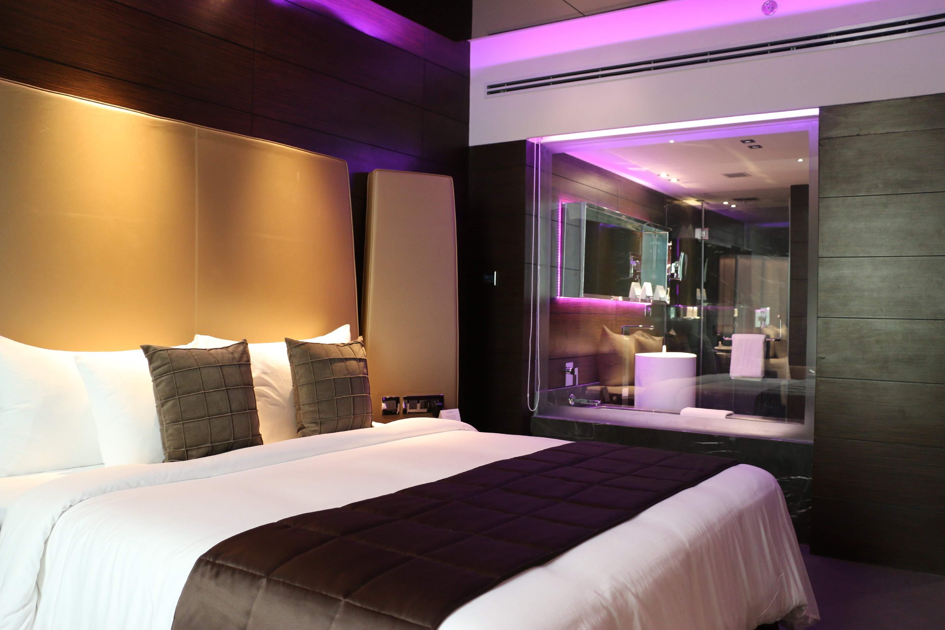 Radisson Blu Atria Bengaluru - Tap to explore photos
