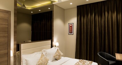Enrise by Sayaji Ahilyanagar Room Type - Executive Room
