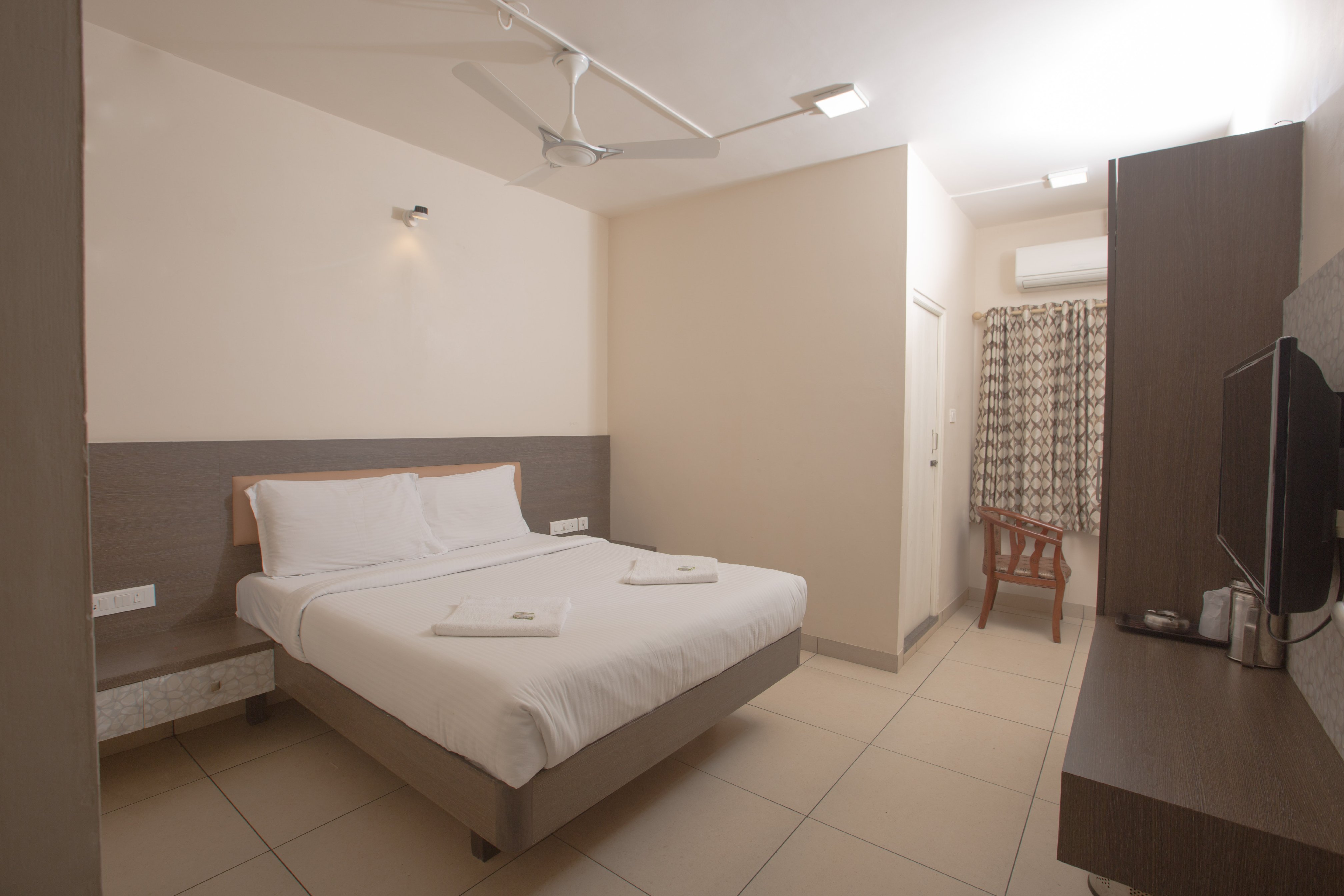 Hotel Sownthariyam Room Type - Standard Single Room
