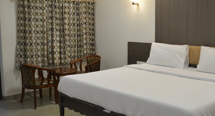 Hotel Sownthariyam Room Type - Executive Double