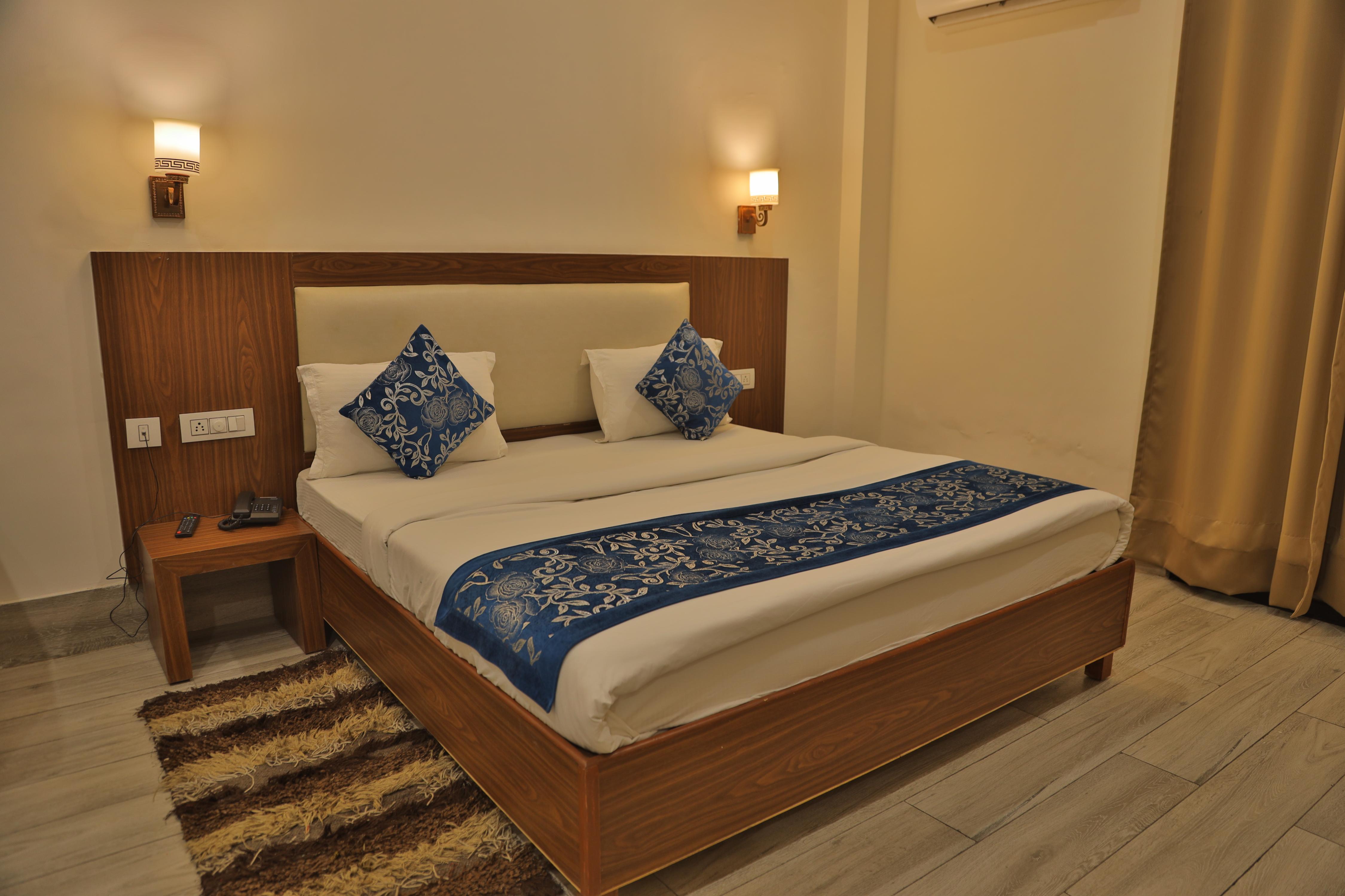 Vrinda Anandam Resort - NEAR SOUBHARI VAN - Tap to explore photos