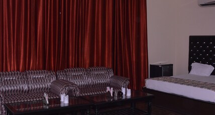 Hotel Lee Grand Room Type - Deluxe Room Hotel Lee Grand Room Type - Deluxe Room