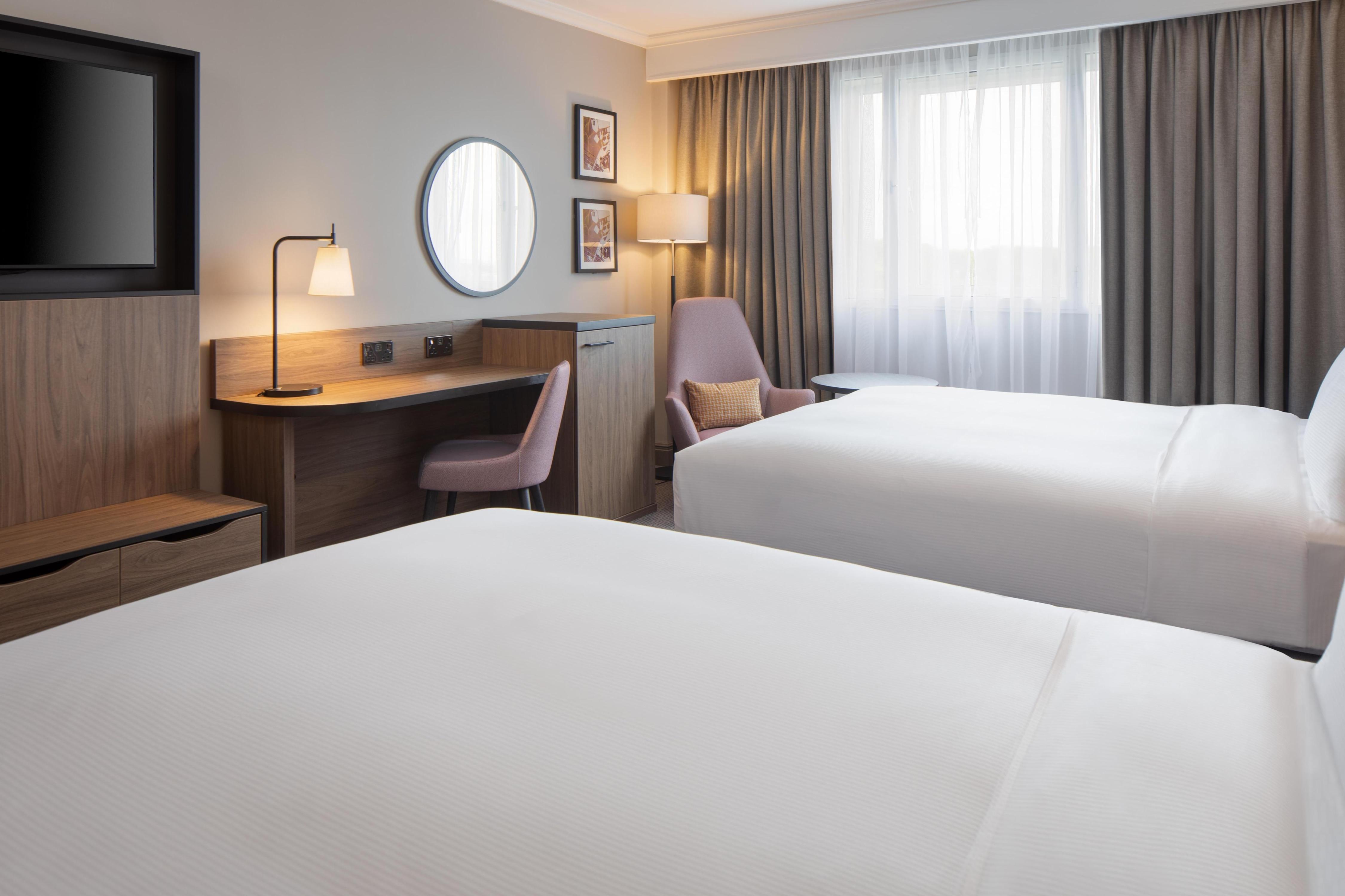DoubleTree by Hilton Hotel Dartford Bridge - Tap to explore photos