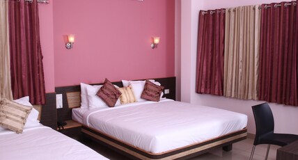Annapoorna Castle Room Type - Deluxe 3 Bed Room