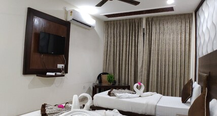 Hotel Badrika Inn Room Type - Executive AC Room Hotel Badrika Inn Room Type - Executive AC Room