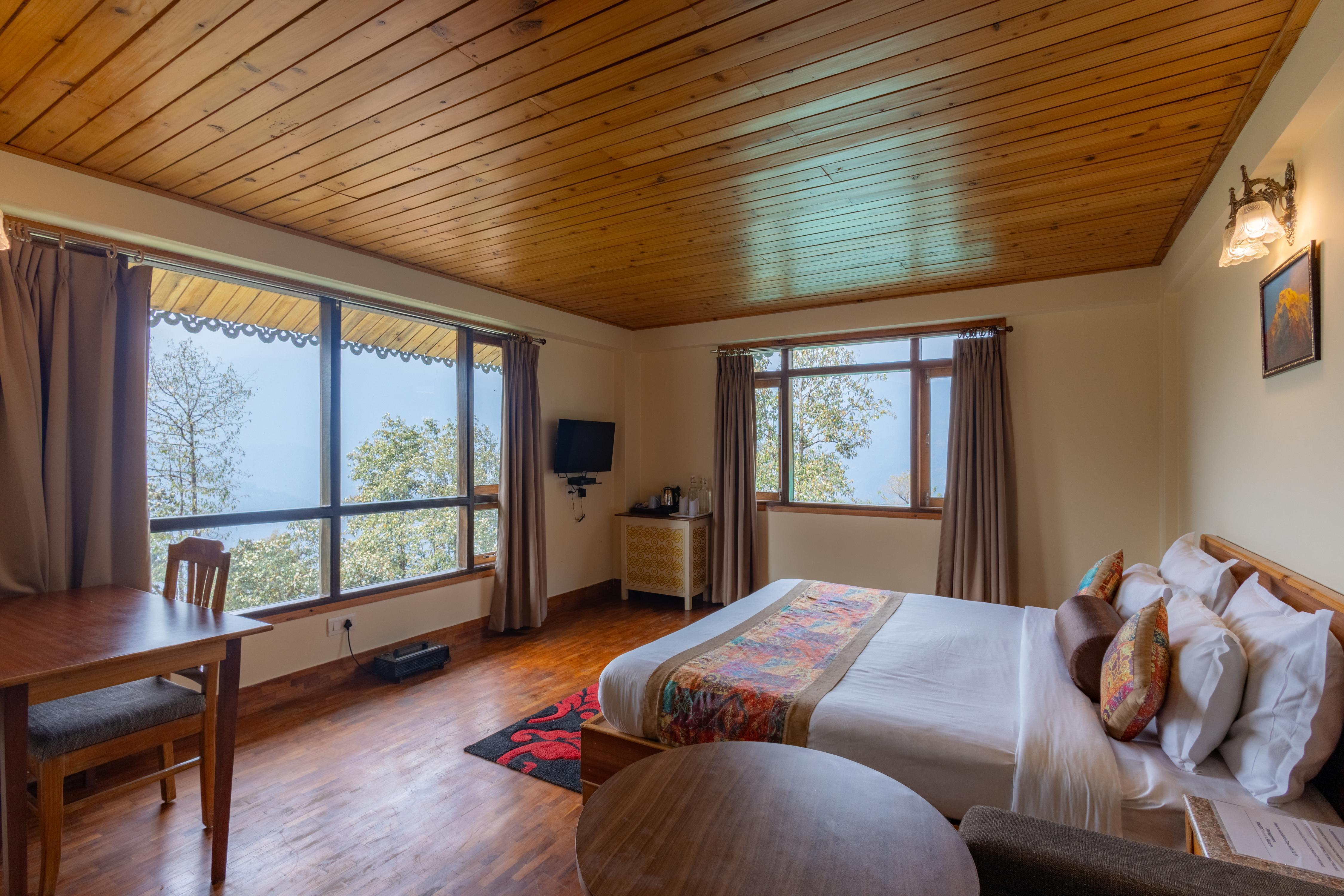 Magpie Chestnut Resort Pelling Room Type - DELUXE VIEW ROOM