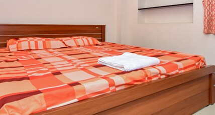 Pranov Residency Peace Stay | Rooms & Wi-Fi Room Type - 1BHK Family Home stay with Kid Ac