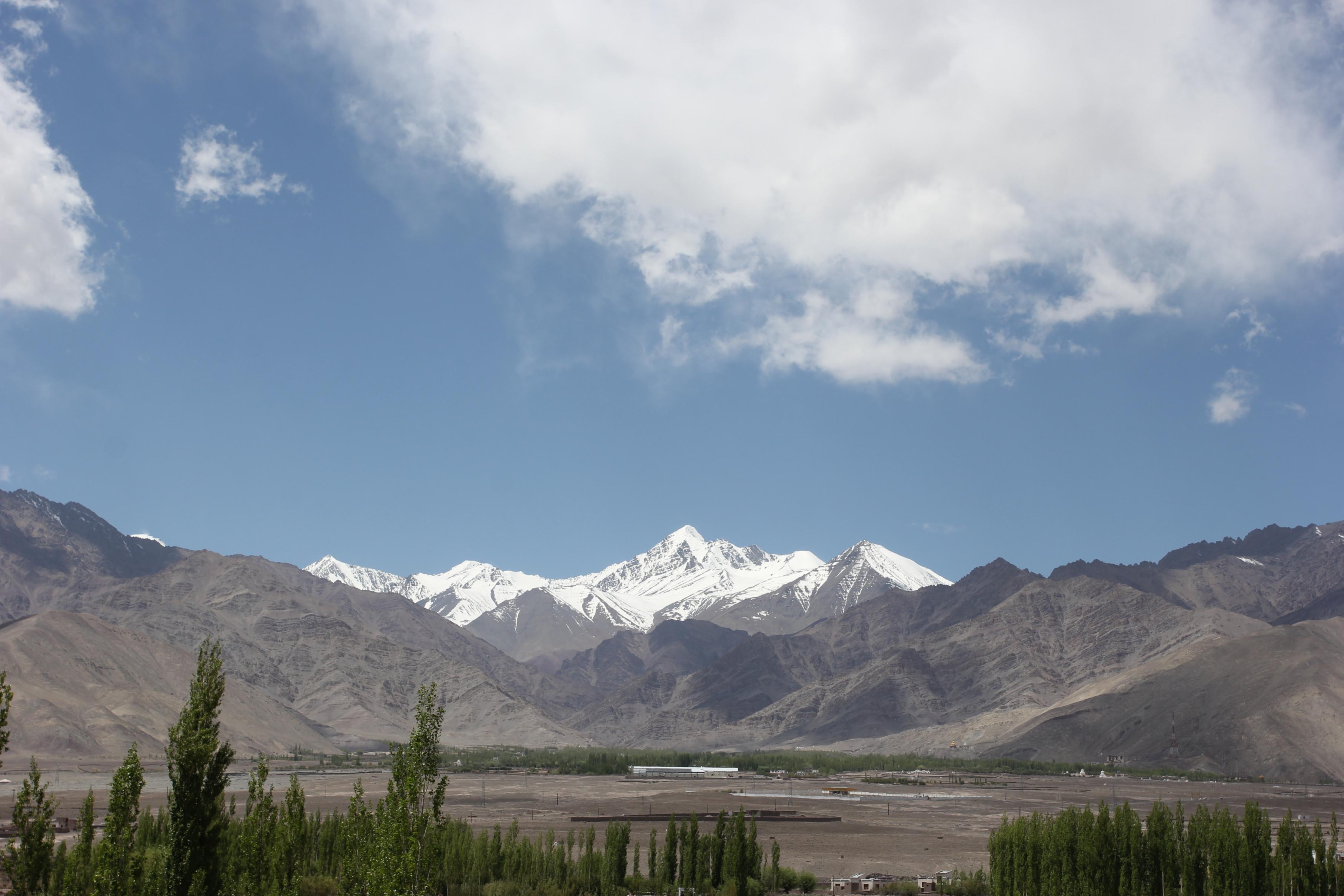 Ratna Hotel Ladakh - Tap to explore photos