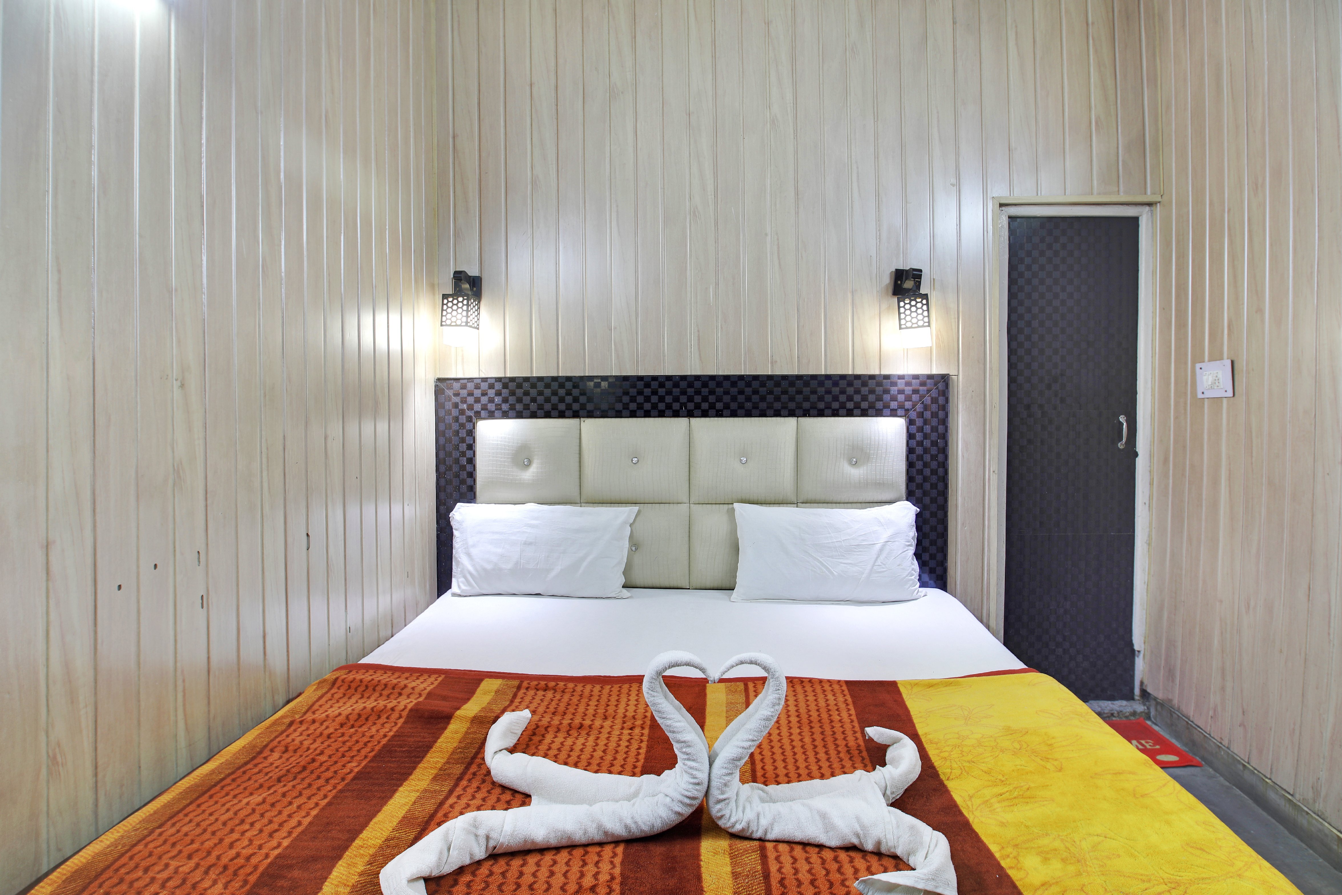 Hotel Shehnaz Room Type - Double Bed Room Non AC