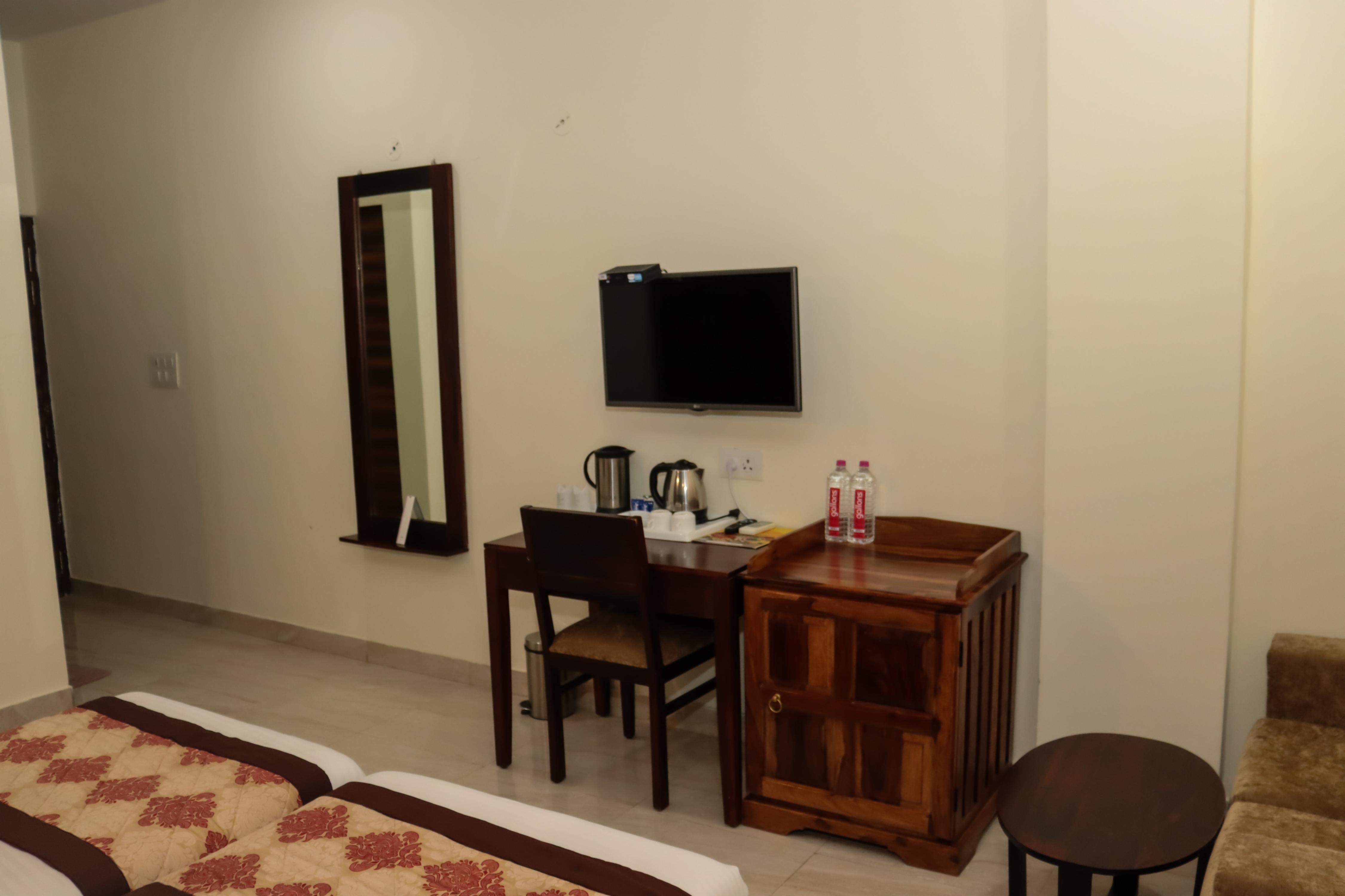 Hotel The Grand Kukas Room Type - Royal Deluxe
