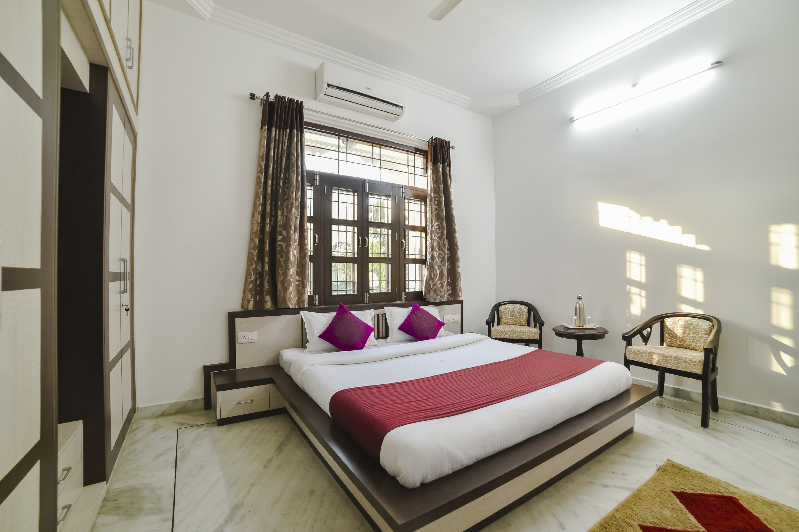 Royal Heritage Villa - A Palatial Stay - Tap to explore photos