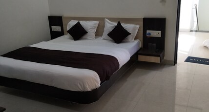 HOTEL SHREE VALLABH Room Type - Seaview AC Room