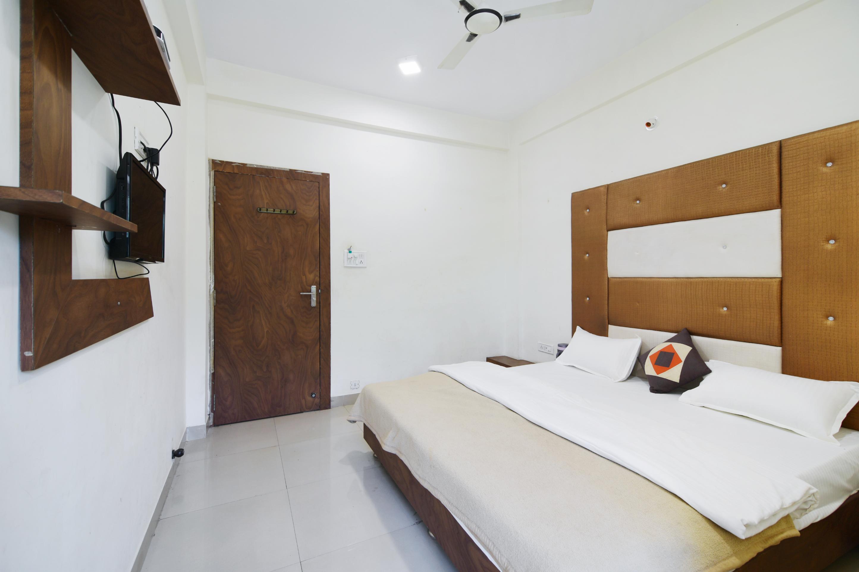 HOTEL ATIT VILLA Room Type - CLASSIC NON AC