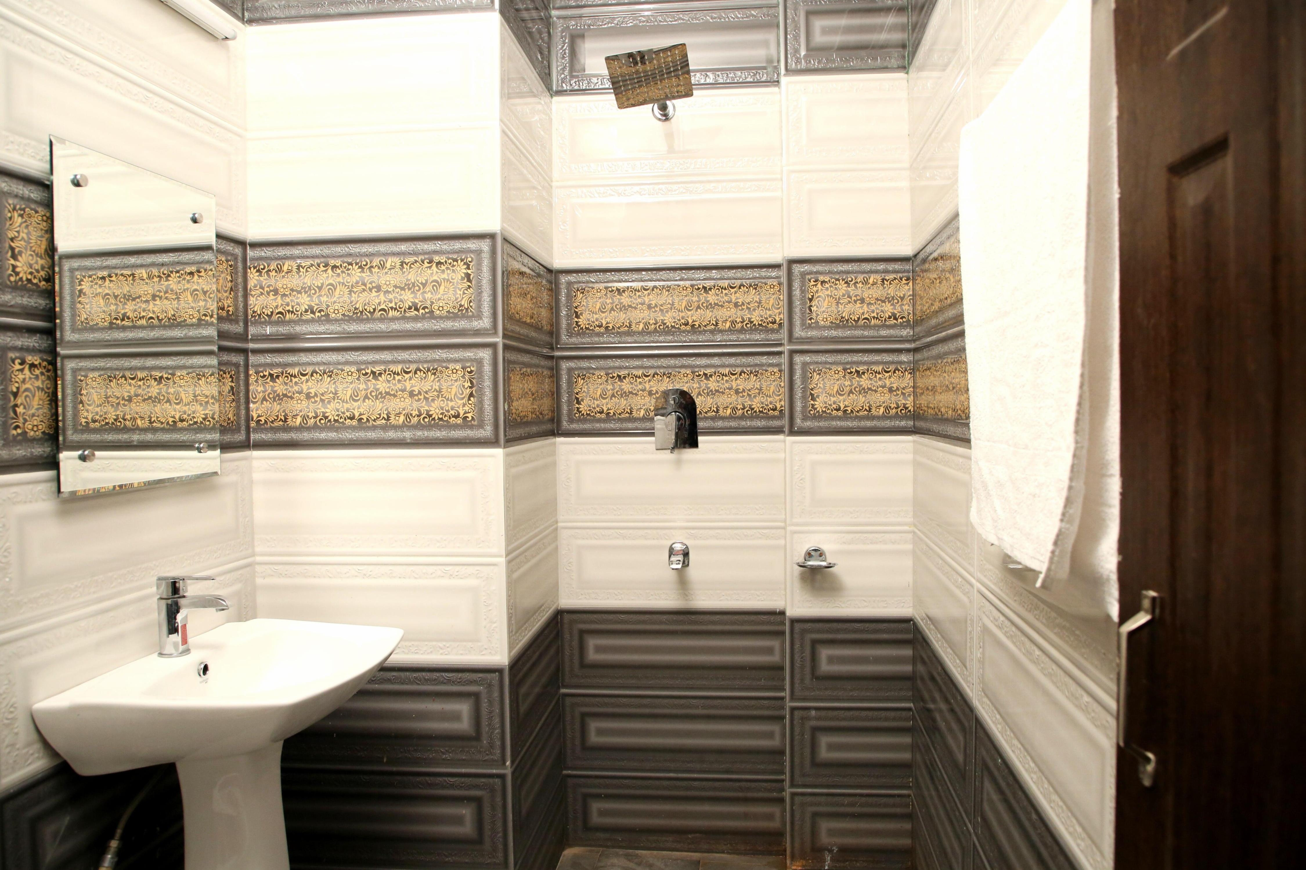DEV BHOOMI GUEST HOUSE - Tap to explore photos