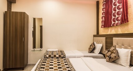 Hotel Golden Galaxy  Near Santacruz Railway Station Room Type - Deluxe Tripple Bed Room 